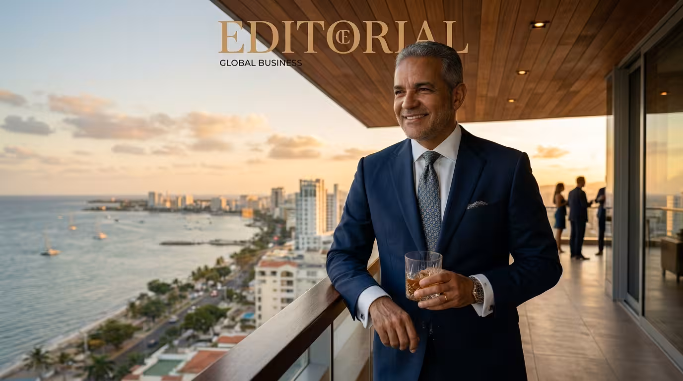 Sugar Daddy dominicano - empresario sofisticado con vista al Malecón de Santo Domingo